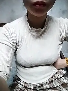 Mie rose online show from February 14, 2026, 2:12 am