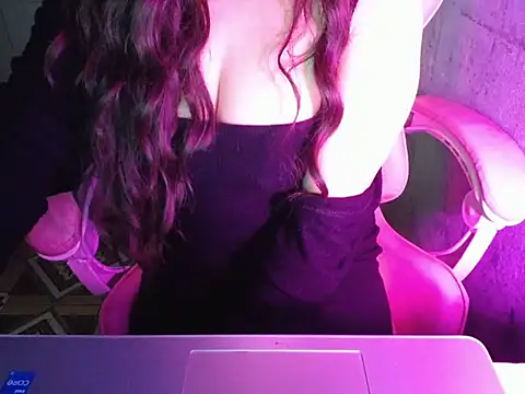 Snapshot of ahoa_Tk chatting on December 16, 2025, 1:43 am ahoa Tk online show from December 16, 2025, 1:43 am