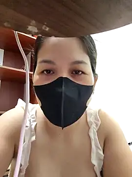 Snapshot of Ladymlem chatting on November 10, 2025, 7:24 am Ladymlem online show from November 10, 2025, 7:24 am