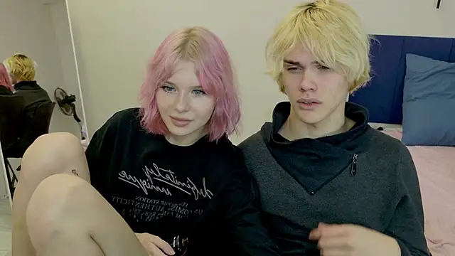 Bonnie And C1yde online show from October 25, 2025, 5:13 pm