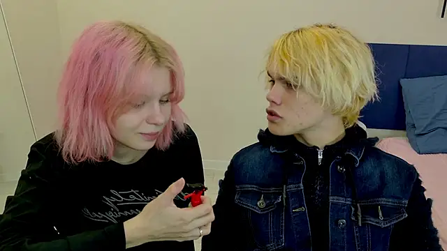 Bonnie And C1yde online show from November 4, 2025, 5:06 pm