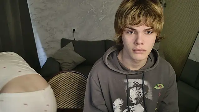 Bonnie And C1yde online show from April 5, 2026, 5:14 am