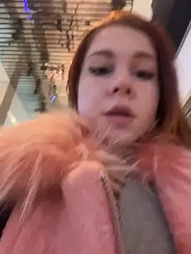 Snapshot of RosieSecret chatting on December 1, 2025, 8:04 am RosieSecret online show from December 1, 2025, 8:04 am