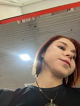 Snapshot of RosieSecret chatting on October 27, 2025, 8:04 am RosieSecret online show from October 27, 2025, 8:04 am