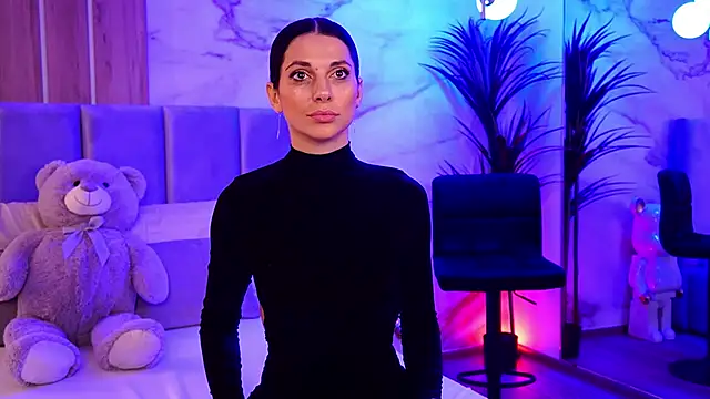 Snapshot of EllyLynn chatting on October 27, 2025, 7:37 pm EllyLynn online show from October 27, 2025, 7:37 pm