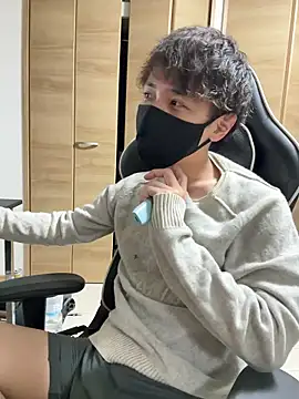 jiji9253 online show from November 29, 2025, 1:11 pm