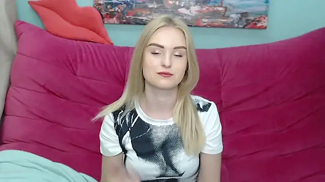 Snapshot of SofySofty chatting on October 4, 2025, 4:47 am SofySofty online show from October 4, 2025, 4:47 am