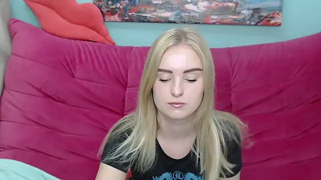 Snapshot of SofySofty chatting on October 3, 2025, 4:47 am SofySofty online show from October 3, 2025, 4:47 am