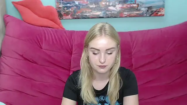 Snapshot of SofySofty chatting on September 21, 2025, 5:07 pm SofySofty online show from September 21, 2025, 5:07 pm