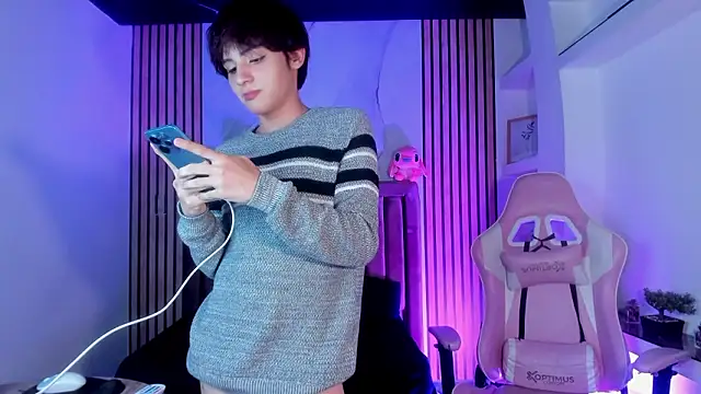 Snapshot of MathiasGreen_ chatting on February 14, 2026, 3:07 am MathiasGreen online show from February 14, 2026, 3:07 am