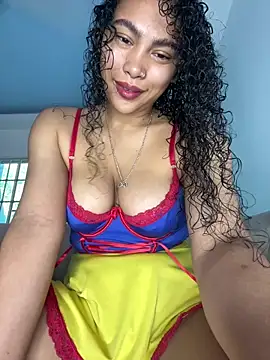 SophieD online show from April 22, 2026, 12:12 pm