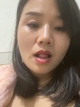 Mier-cn online show from November 25, 2025, 1:33 pm