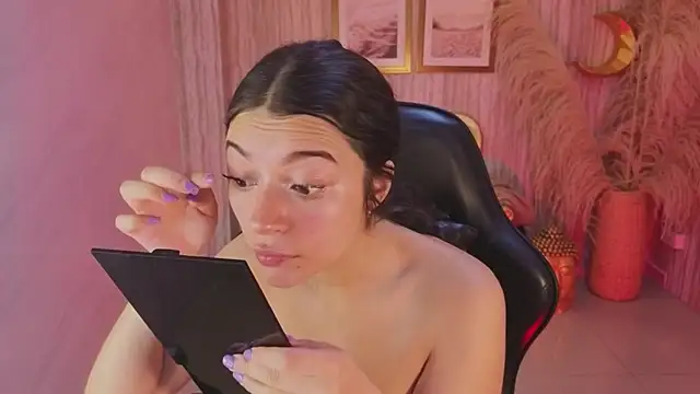 Snapshot of valkiria_ardent_s chatting on February 26, 2026, 1:00 pm valkiria ardent s online show from February 26, 2026, 1:00 pm