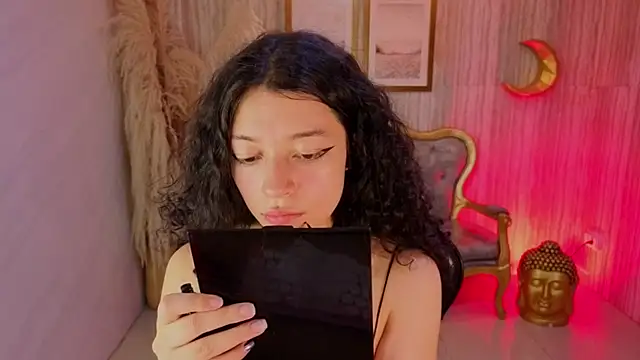 valkiria ardent s online show from May 12, 2026, 1:06 pm