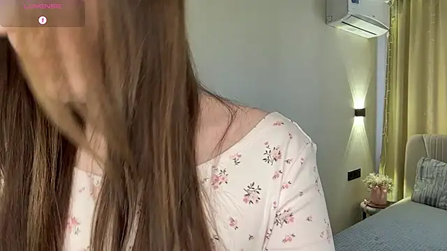 Snapshot of NguyetHankey chatting on March 31, 2026, 6:15 am NguyetHankey online show from March 31, 2026, 6:15 am