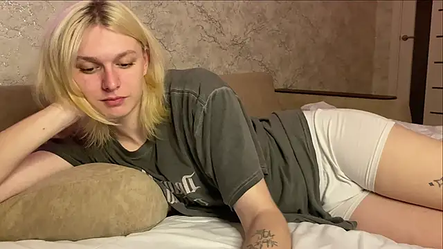 Snapshot of evelina228 chatting on November 27, 2025, 9:04 pm evelina228 online show from November 27, 2025, 9:04 pm