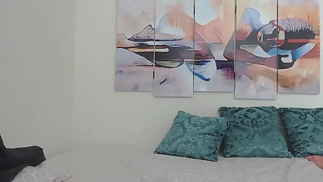 Snapshot of FLAKIS18 chatting on April 9, 2026, 9:43 pm FLAKIS18 online show from April 9, 2026, 9:43 pm