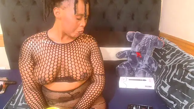 Snapshot of Sexy_PureFire chatting on November 12, 2025, 4:11 pm Sexy PureFire online show from November 12, 2025, 4:11 pm