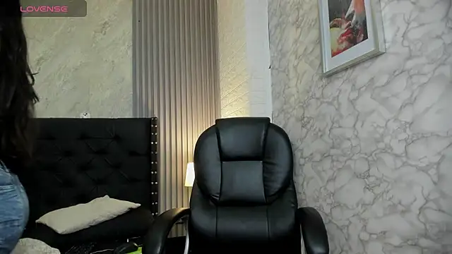 Snapshot of alicy__torres chatting on October 21, 2025, 12:15 pm alicy torres online show from October 21, 2025, 12:15 pm