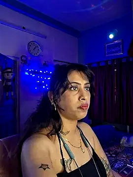 Snapshot of Love_Beauty01 chatting on March 15, 2026, 7:10 pm Love Beauty01 online show from March 15, 2026, 7:10 pm