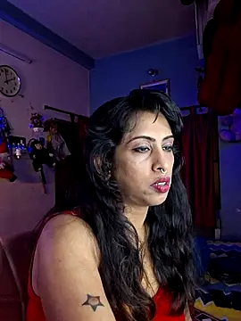 Snapshot of Love_Beauty01 chatting on April 15, 2026, 7:58 pm Love Beauty01 online show from April 15, 2026, 7:58 pm