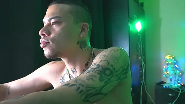 AlphaMasterXxx online show from March 13, 2026, 3:55 am