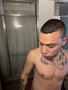 Snapshot of AlphaMasterXxx chatting on April 18, 2026, 2:03 am AlphaMasterXxx online show from April 18, 2026, 2:03 am