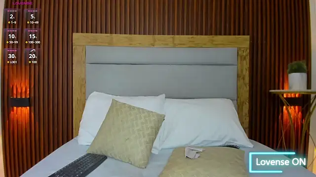 Snapshot of agata_noir chatting on October 4, 2025, 3:19 am agata noir online show from October 4, 2025, 3:19 am