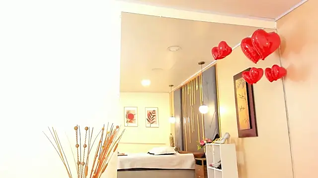 Snapshot of OliviGrace chatting on October 24, 2025, 10:09 pm OliviGrace online show from October 24, 2025, 10:09 pm