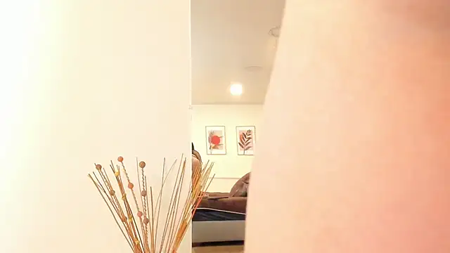 Snapshot of OliviGrace chatting on November 10, 2025, 10:04 pm OliviGrace online show from November 10, 2025, 10:04 pm