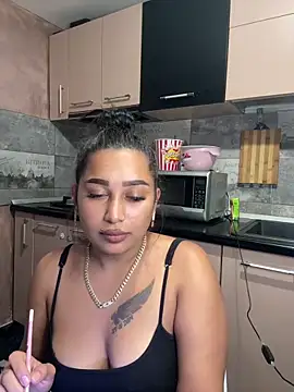 Snapshot of JaneetDeea chatting on October 6, 2025, 10:21 pm JaneetDeea online show from October 6, 2025, 10:21 pm