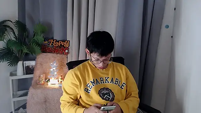 Snapshot of pinkcock_froi2305 chatting on October 29, 2025, 1:37 am pinkcock froi2305 online show from October 29, 2025, 1:37 am