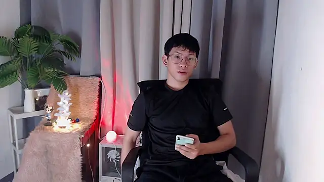 Snapshot of pinkcock_froi2305 chatting on November 4, 2025, 1:53 am pinkcock froi2305 online show from November 4, 2025, 1:53 am