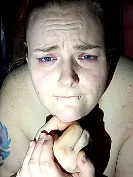 Snapshot of PainPriness chatting on December 16, 2025, 10:03 pm PainPriness online show from December 16, 2025, 10:03 pm