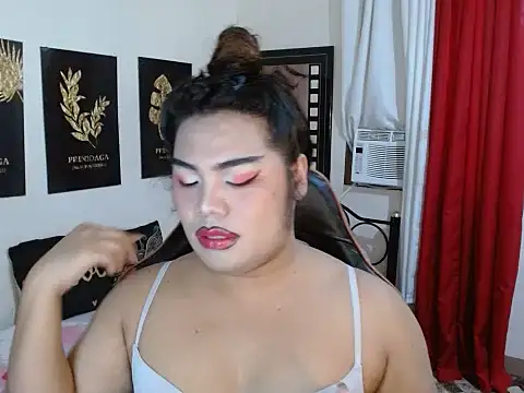 Snapshot of TSbrianaHugeCock chatting on November 2, 2025, 7:35 am TSbrianaHugeCock online show from November 2, 2025, 7:35 am