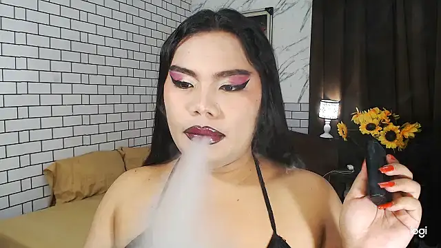 Snapshot of TSbrianaHugeCock chatting on September 19, 2025, 2:48 am TSbrianaHugeCock online show from September 19, 2025, 2:48 am