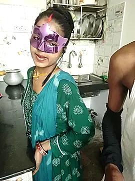 Snapshot of LOVE568 chatting on October 8, 2025, 2:02 am LOVE568 online show from October 8, 2025, 2:02 am