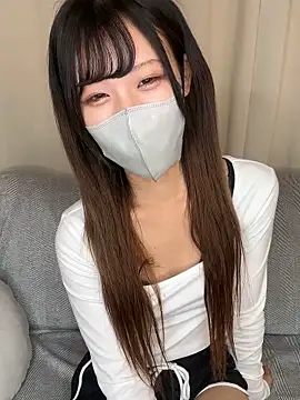 Snapshot of emiiiii1001 chatting on November 25, 2025, 2:23 am emiiiii1001 online show from November 25, 2025, 2:23 am