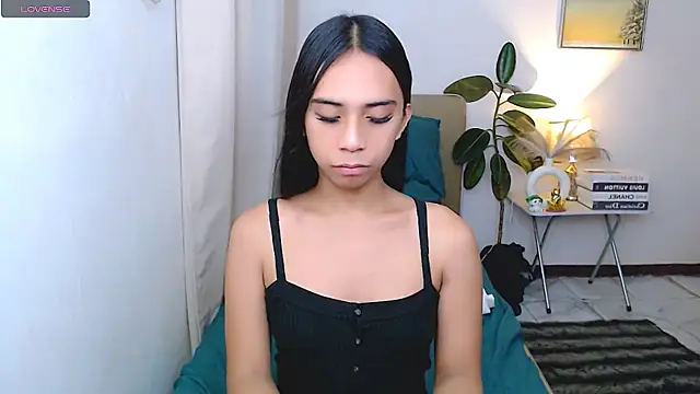 Snapshot of scarlet_smith7 chatting on June 24, 2026, 12:09 am scarlet smith7 online show from June 24, 2026, 12:09 am
