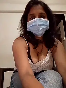 Love Foreverr12 online show from October 30, 2025, 6:55 am