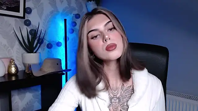 Nova SIN online show from October 15, 2025, 5:06 am