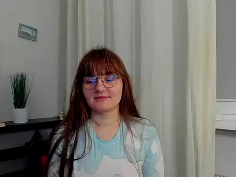 Julie Diamond online show from December 5, 2025, 5:55 pm