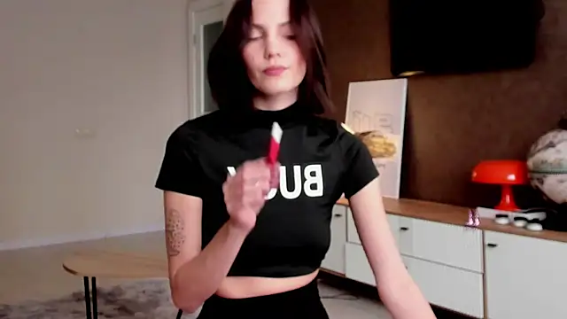 Snapshot of AdeleShinemm chatting on October 21, 2025, 6:57 am AdeleShinemm online show from October 21, 2025, 6:57 am