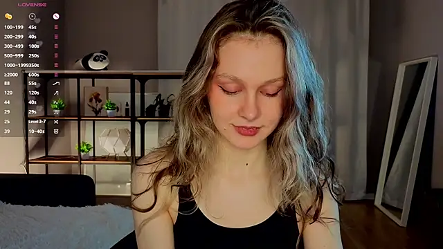 Snapshot of Tender_beauty chatting on April 21, 2026, 5:41 pm Tender beauty online show from April 21, 2026, 5:41 pm
