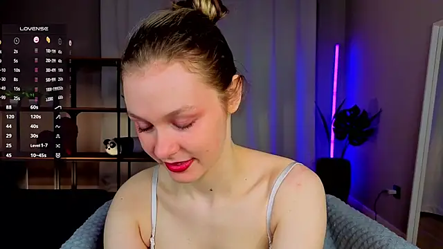 Snapshot of Tender_beauty chatting on June 4, 2026, 7:07 pm Tender beauty online show from June 4, 2026, 7:07 pm