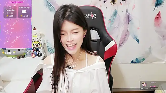 Alina10932 online show from November 21, 2025, 9:41 am