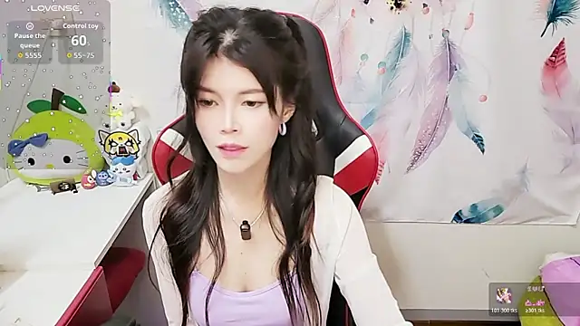 Alina10932 online show from December 4, 2025, 9:19 am