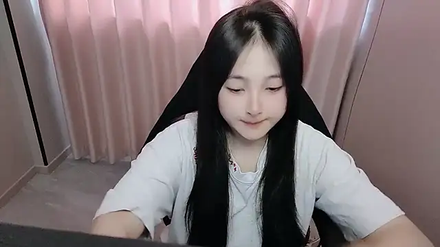 Snapshot of xxz98 chatting on April 12, 2026, 9:01 am xxz98 online show from April 12, 2026, 9:01 am