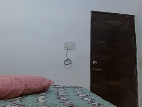 Snapshot of soya_queen chatting on February 6, 2026, 11:28 am soya queen online show from February 6, 2026, 11:28 am