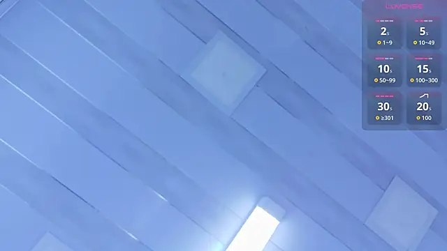 Snapshot of Luciana_r chatting on September 8, 2025, 9:25 pm Luciana r online show from September 8, 2025, 9:25 pm